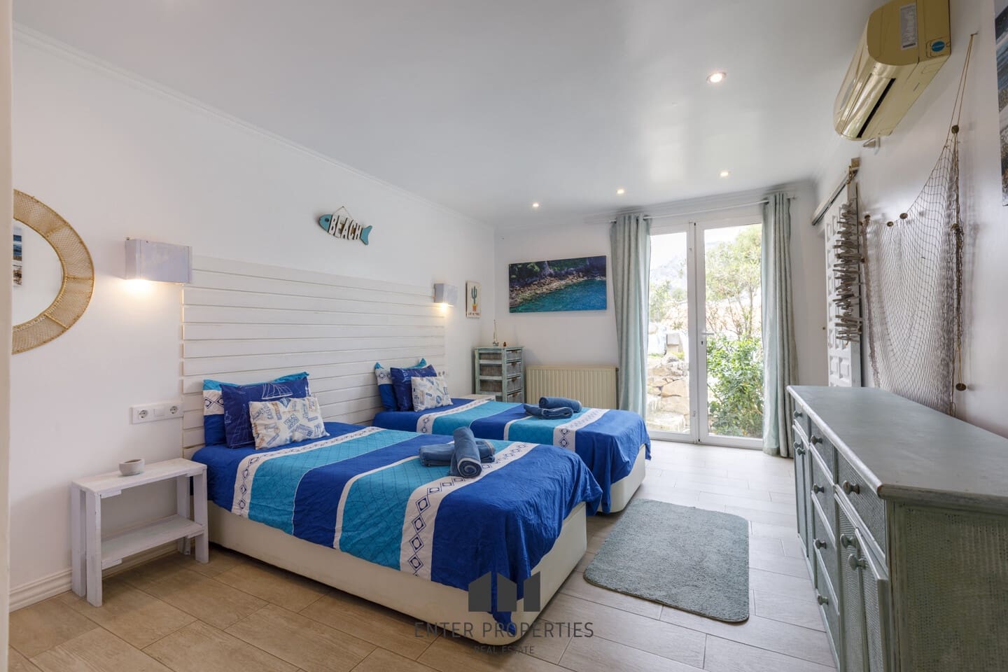 5 sypialnia Willa na sprzedaż w Calpe / Calp z basenem garażem - 635 000 € (Ref: 8920922)