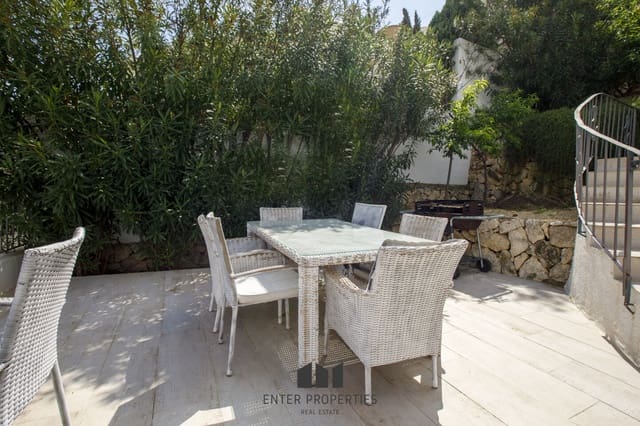 5 makuuhuone Huvila myytävänä paikassa Maryvilla, Calpe / Calp mukana uima-altaan 
autotalli - 635 000 € (Ref: 8920922)