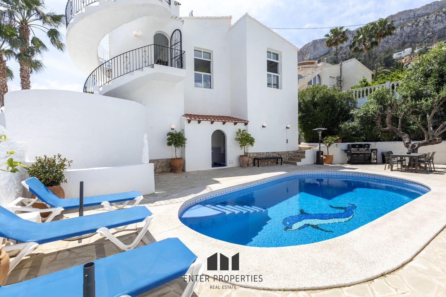 4 sypialnia Willa na sprzedaż w Calpe / Calp z basenem garażem - 645 000 € (Ref: 8991984)