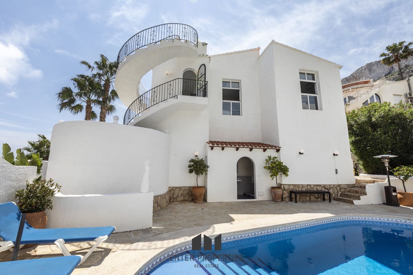 4 sypialnia Willa na sprzedaż w Calpe / Calp z basenem garażem - 645 000 € (Ref: 8991984)