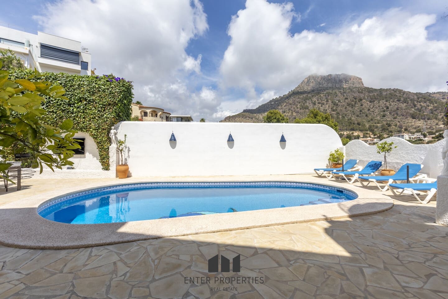 4 sypialnia Willa na sprzedaż w Calpe / Calp z basenem garażem - 645 000 € (Ref: 8991984)