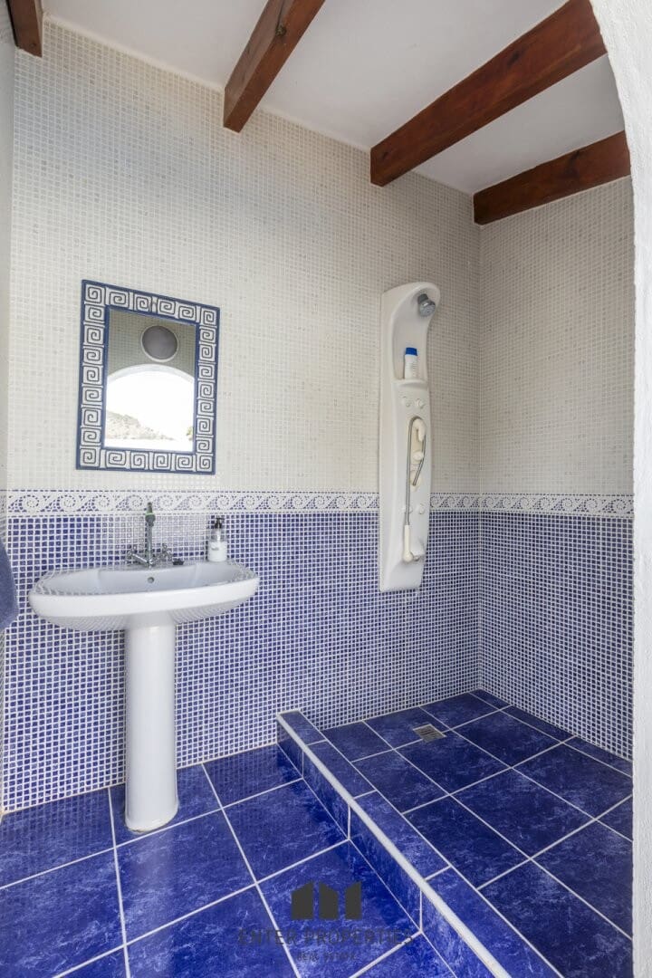 4 sypialnia Willa na sprzedaż w Calpe / Calp z basenem garażem - 645 000 € (Ref: 8991984)