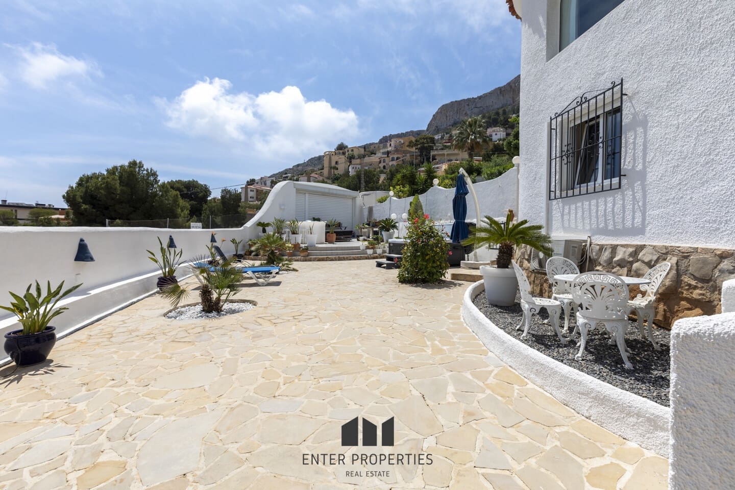 4 sypialnia Willa na sprzedaż w Calpe / Calp z basenem garażem - 645 000 € (Ref: 8991984)