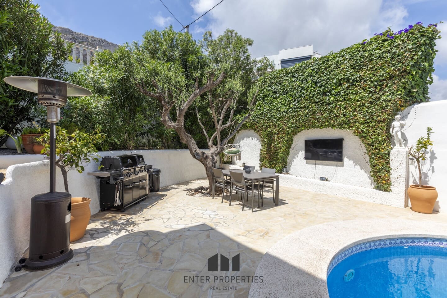 4 sypialnia Willa na sprzedaż w Calpe / Calp z basenem garażem - 645 000 € (Ref: 8991984)