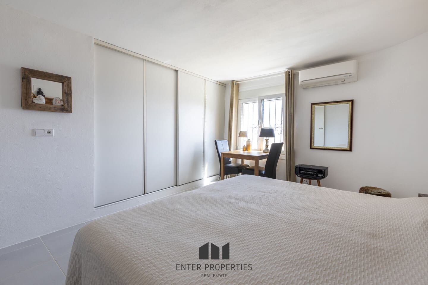 4 sypialnia Willa na sprzedaż w Calpe / Calp z basenem garażem - 645 000 € (Ref: 8991984)