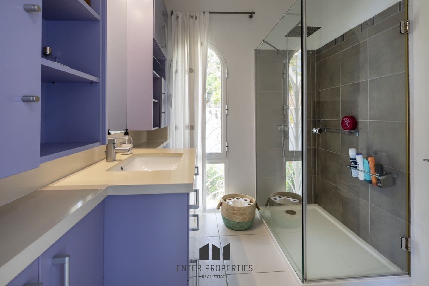 4 sypialnia Willa na sprzedaż w Calpe / Calp z basenem garażem - 645 000 € (Ref: 8991984)