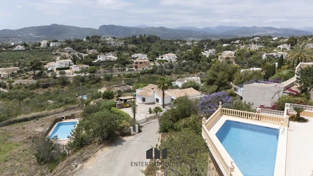 3 bedroom Villa for sale in Partida Tosal - Zona del Castellans, Javea / Xàbia with pool garage - € 795,000 (Ref: 9013703)