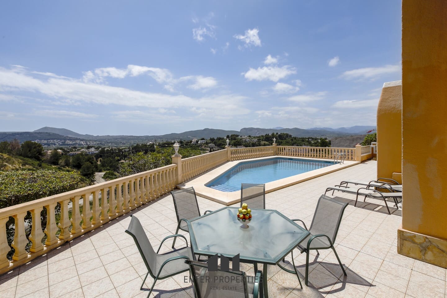 3 soveværelse Villa til salg i Javea / Xabia med swimmingpool garage - € 795.000 (Ref: 9013703)