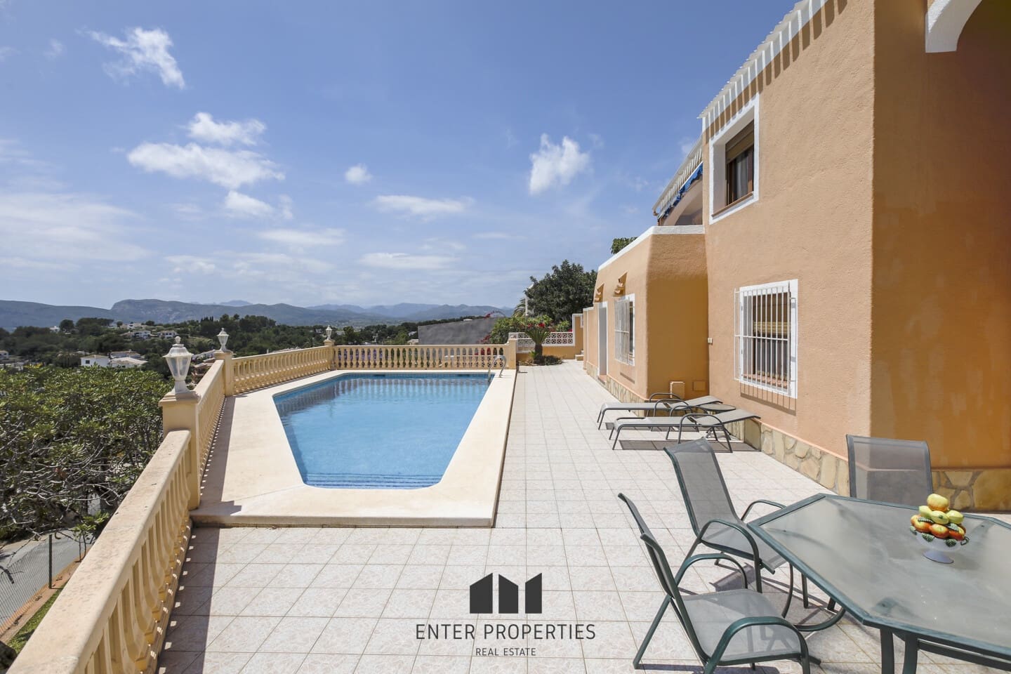 3 soveværelse Villa til salg i Javea / Xabia med swimmingpool garage - € 795.000 (Ref: 9013703)