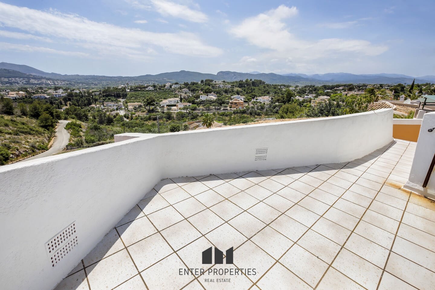 3 soveværelse Villa til salg i Javea / Xabia med swimmingpool garage - € 795.000 (Ref: 9013703)