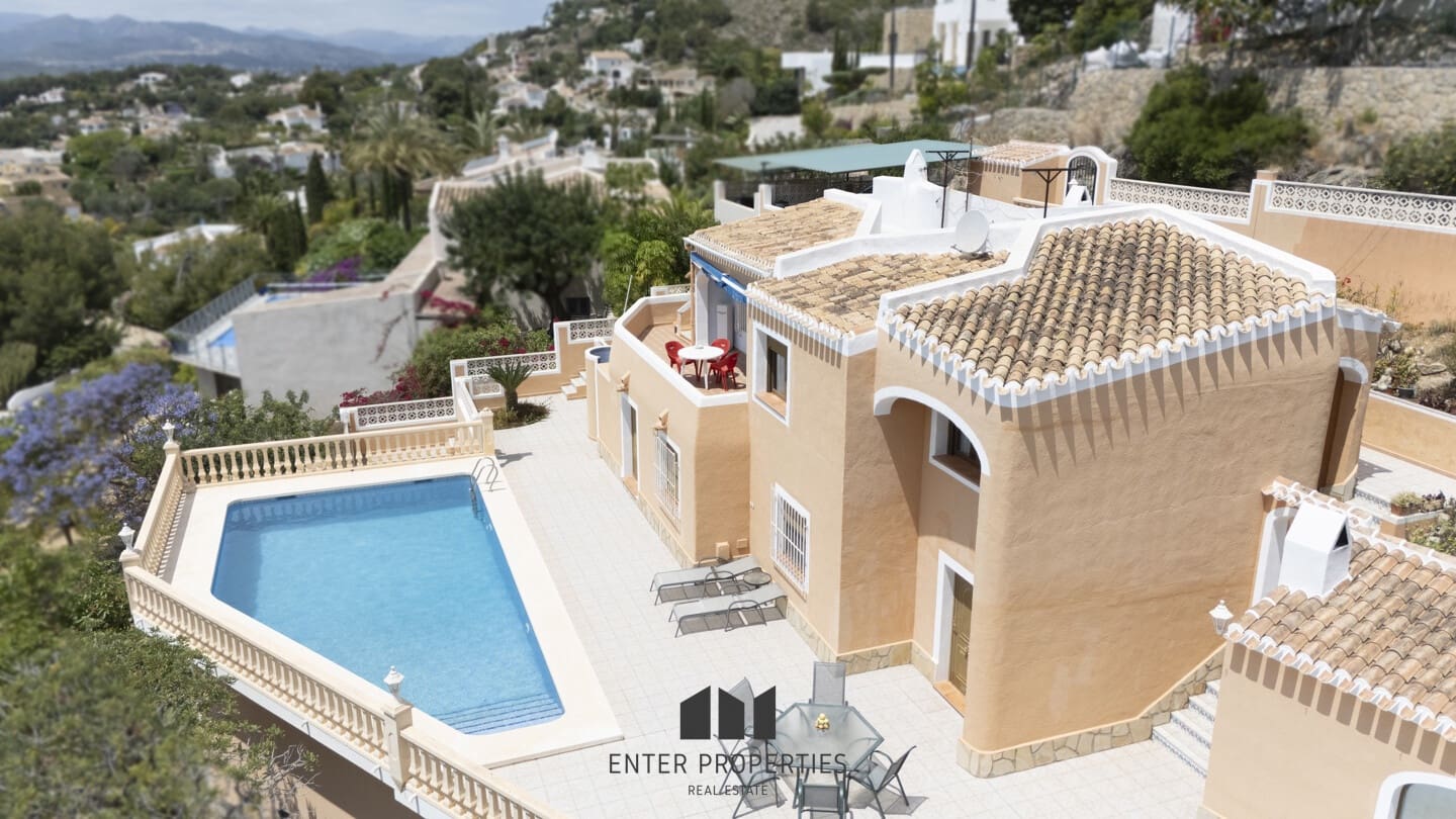 3 soveværelse Villa til salg i Javea / Xabia med swimmingpool garage - € 795.000 (Ref: 9013703)