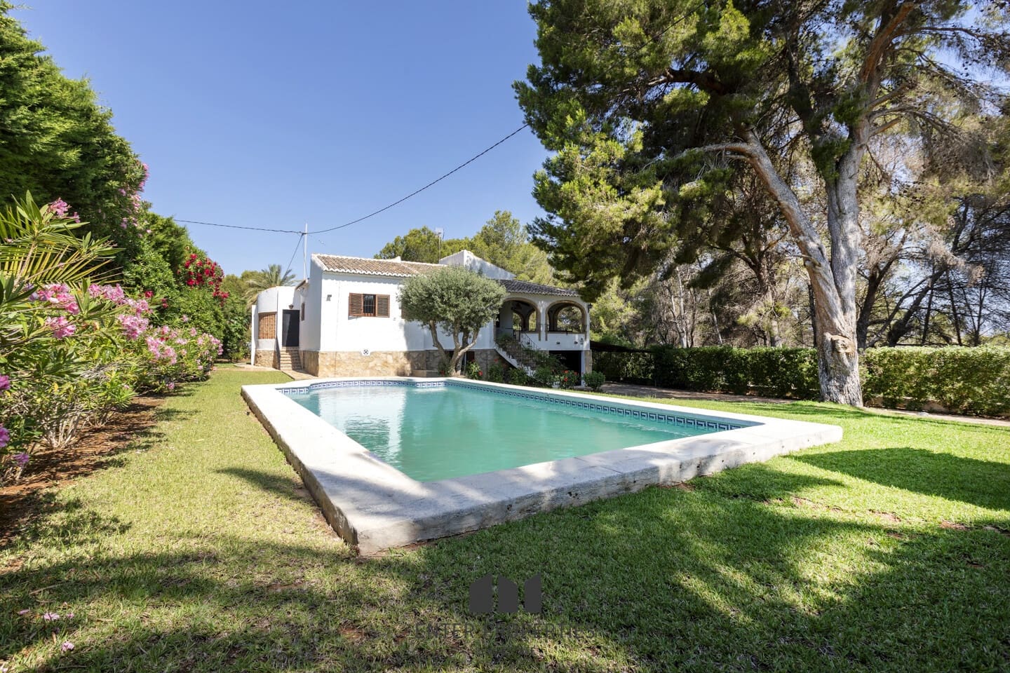 6 soverom Villa til salgs i Javea / Xabia med svømmebasseng garasje - € 850 000 (Ref: 9100448)