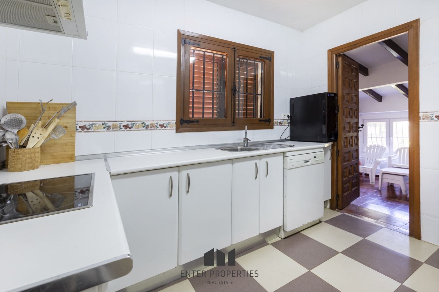 6 soverom Villa til salgs i Javea / Xabia med svømmebasseng garasje - € 850 000 (Ref: 9100448)