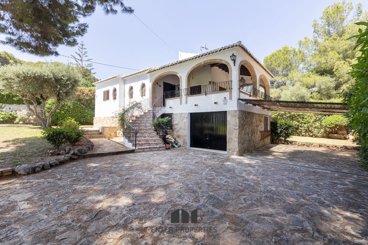 6 soverom Villa til salgs i Javea / Xabia med svømmebasseng garasje - € 850 000 (Ref: 9100448)