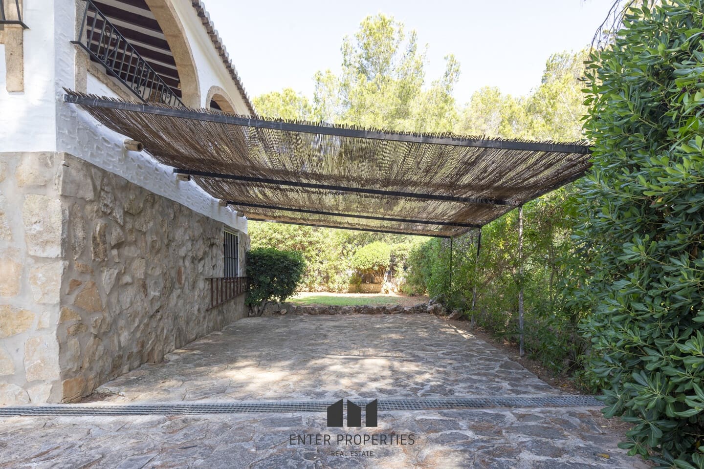 6 soverom Villa til salgs i Javea / Xabia med svømmebasseng garasje - € 850 000 (Ref: 9100448)