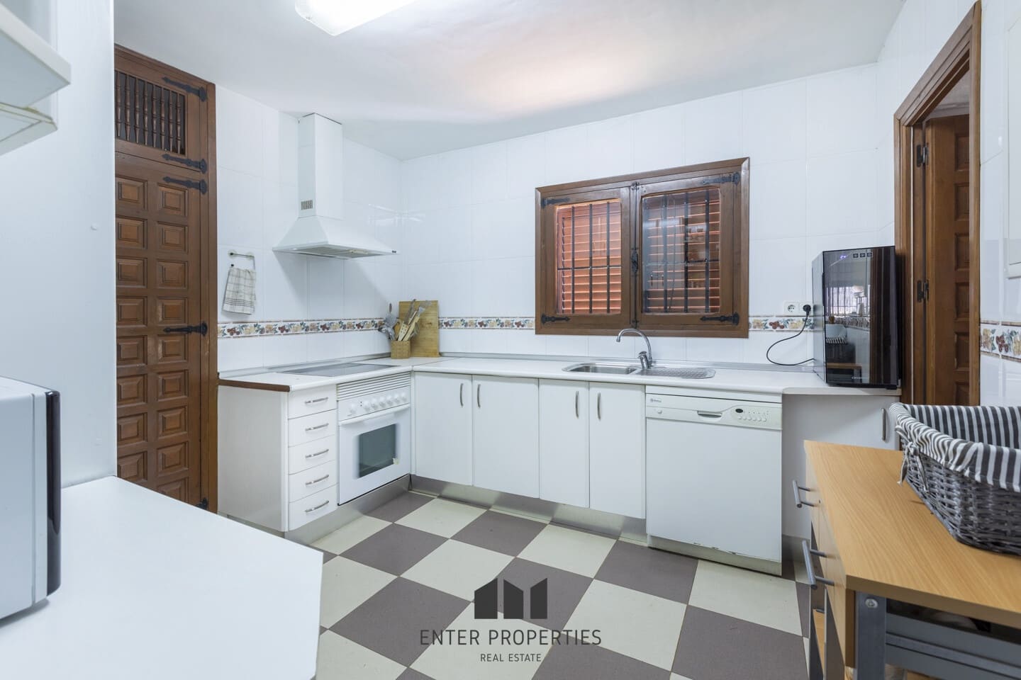 6 soverom Villa til salgs i Javea / Xabia med svømmebasseng garasje - € 850 000 (Ref: 9100448)