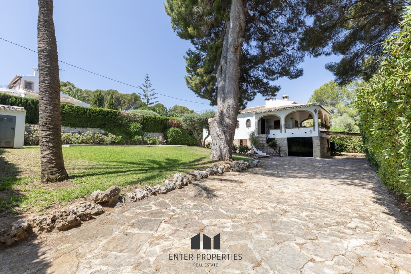 6 soverom Villa til salgs i Javea / Xabia med svømmebasseng garasje - € 850 000 (Ref: 9100448)