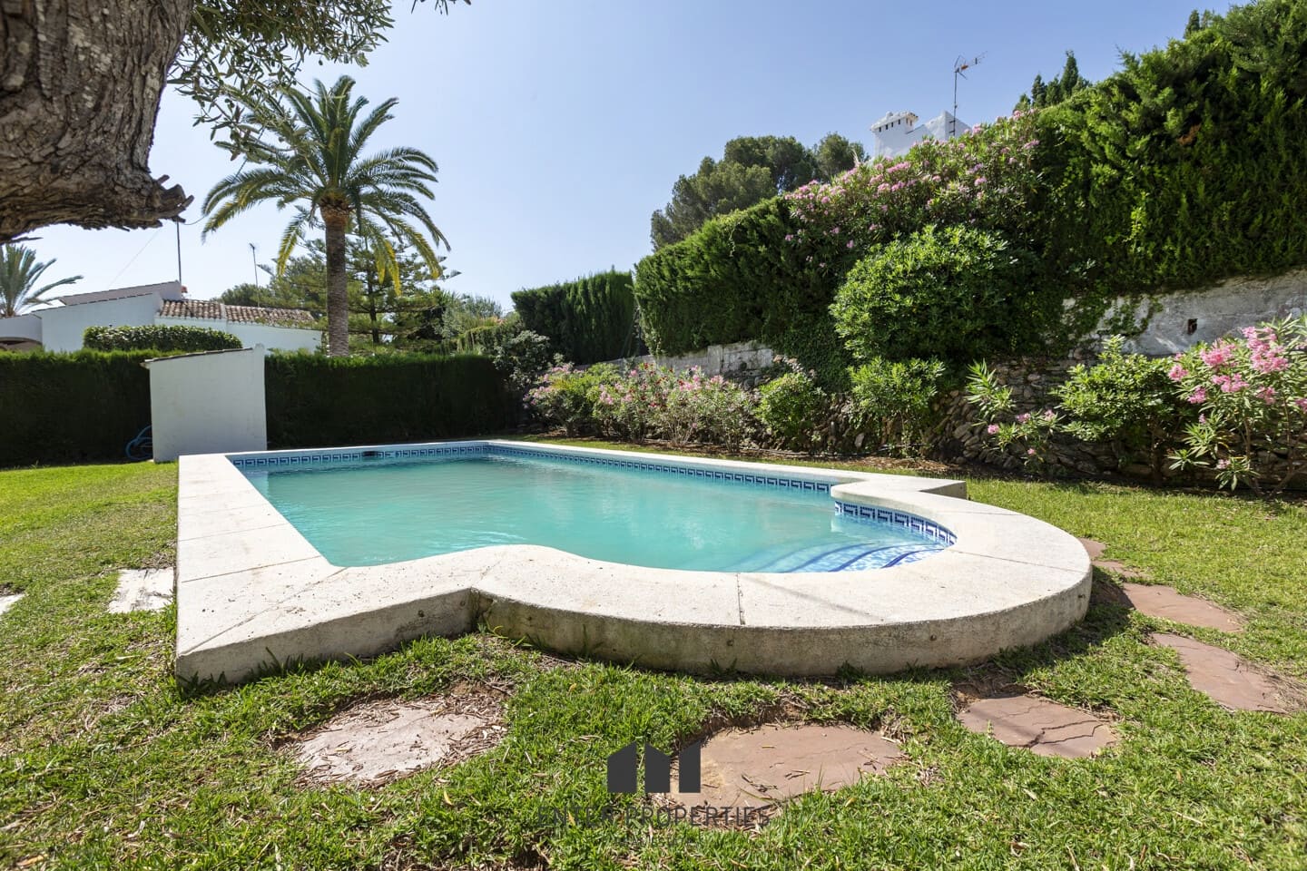 6 soverom Villa til salgs i Javea / Xabia med svømmebasseng garasje - € 850 000 (Ref: 9100448)