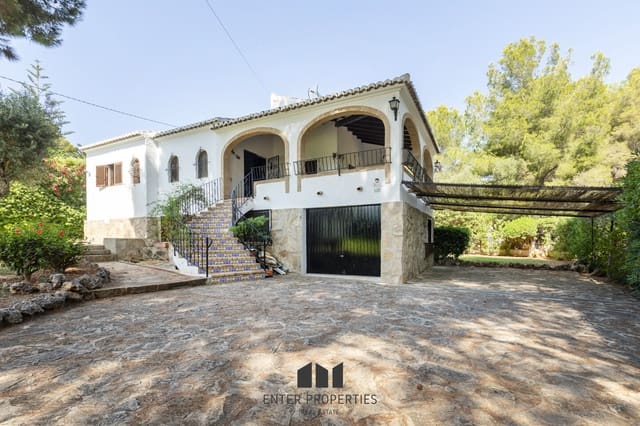 6 soveværelse Villa til salg i Centro ciudad, Javea / Xàbia med swimmingpool garage - € 850.000 (Ref: 9100448)