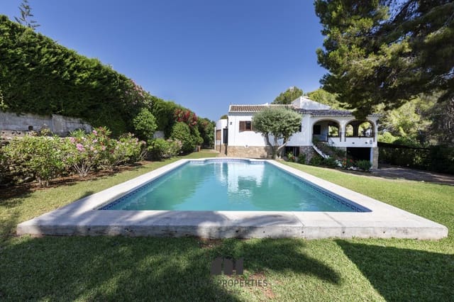 6 soveværelse Villa til salg i Centro ciudad, Javea / Xàbia med swimmingpool garage - € 850.000 (Ref: 9100448)