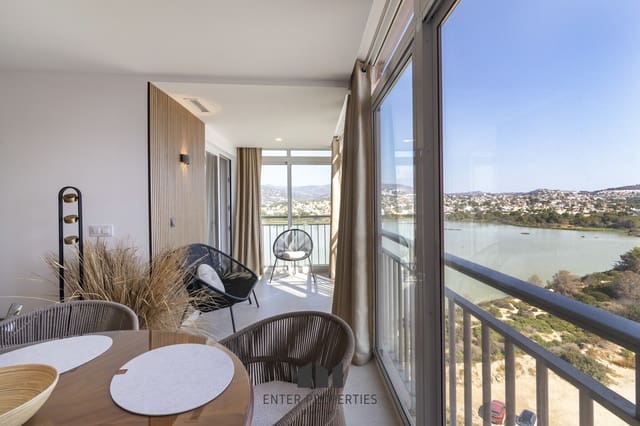 2 bedroom Apartment for sale in Puerto, Calpe / Calp - € 340,000 (Ref: 9106234)