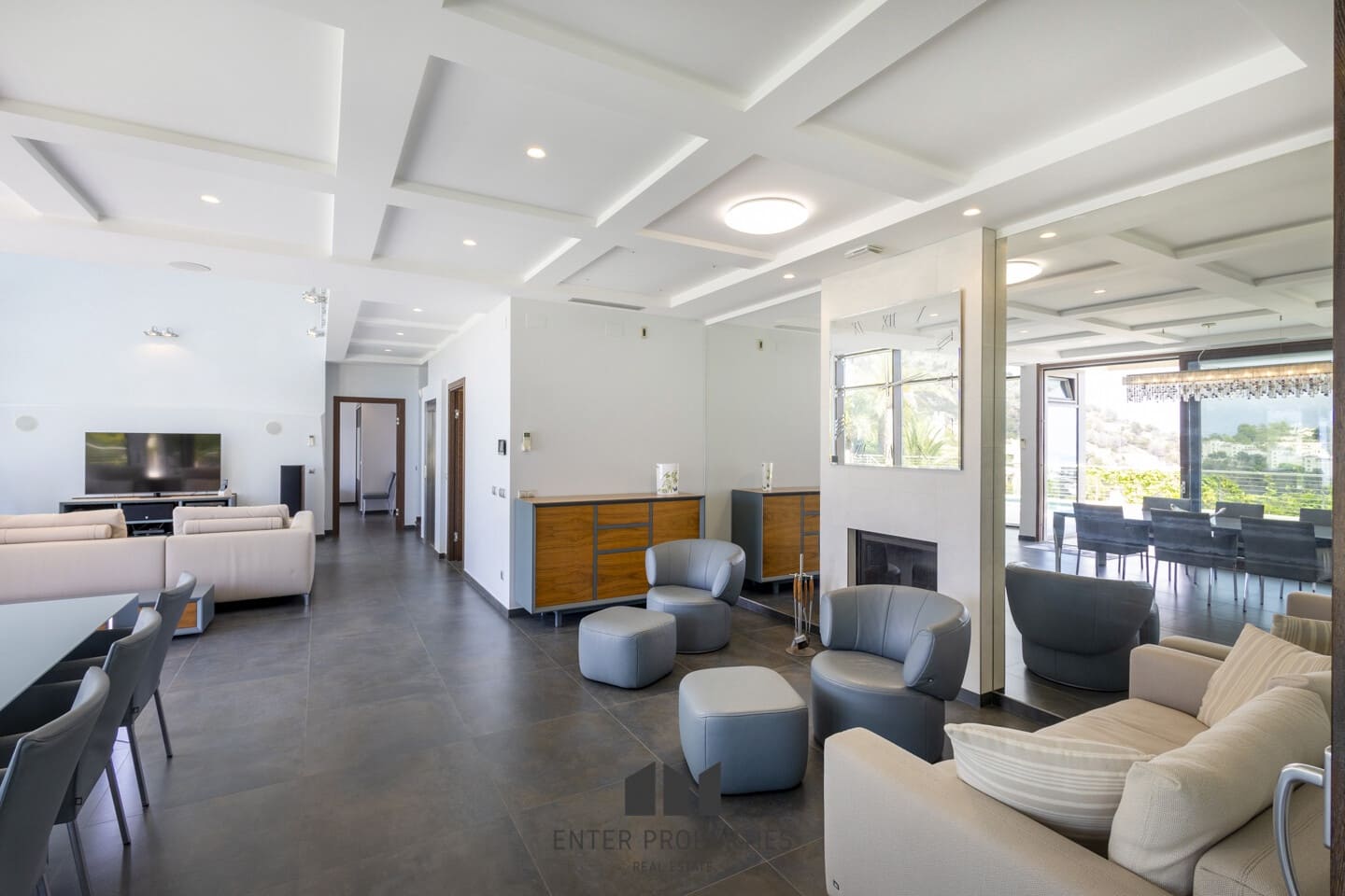 5 bedroom Villa for sale in Altea with pool - € 2,480,000 (Ref: 9127937)