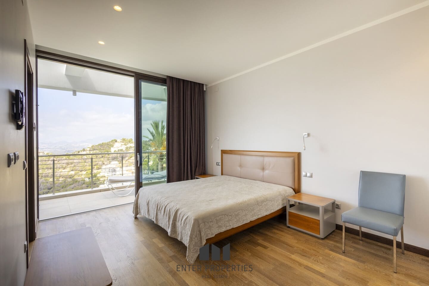 5 bedroom Villa for sale in Altea with pool - € 2,480,000 (Ref: 9127937)