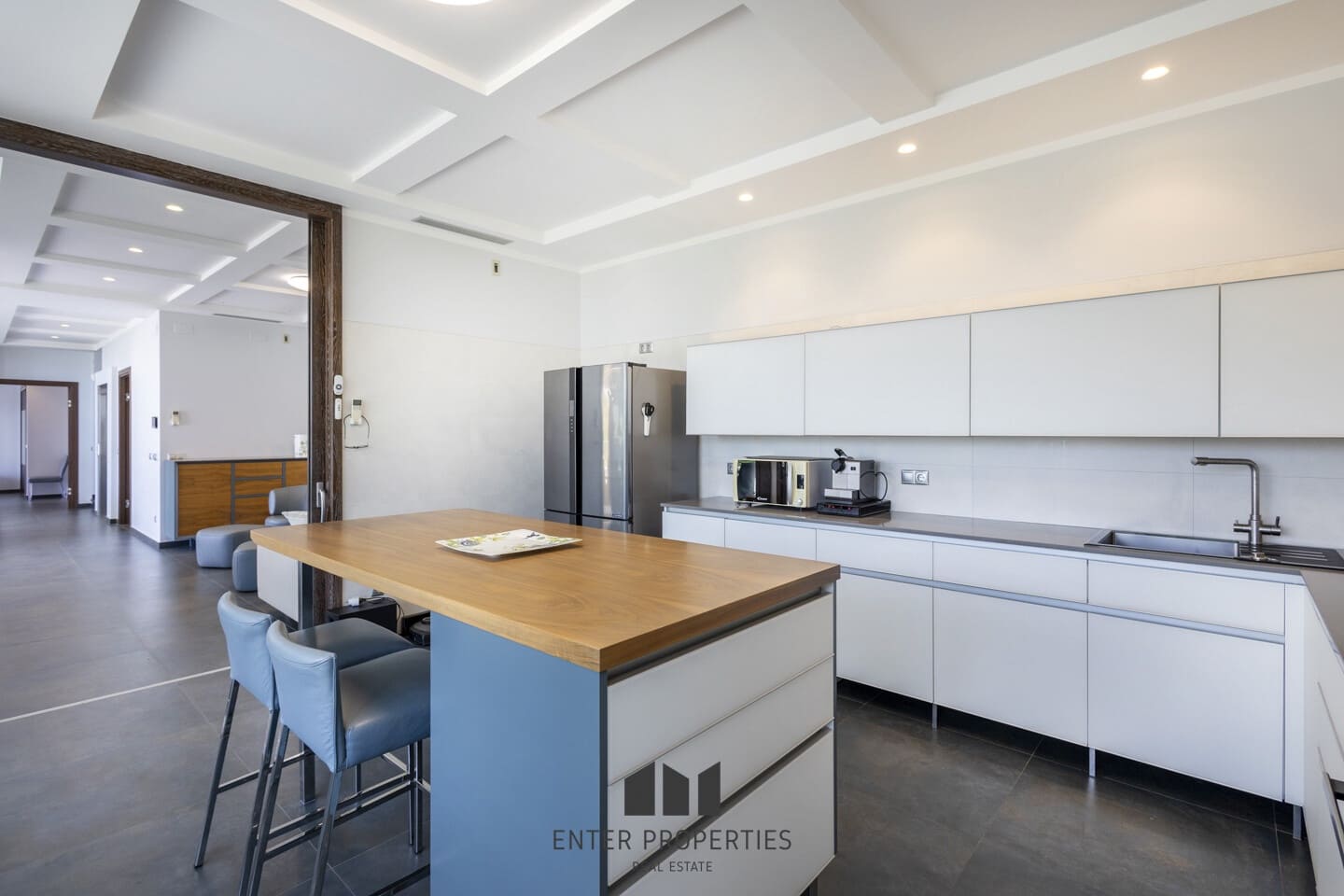 5 bedroom Villa for sale in Altea with pool - € 2,480,000 (Ref: 9127937)