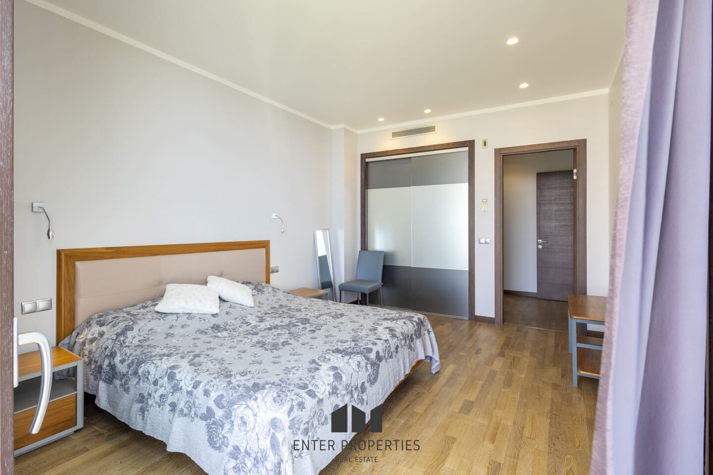 5 bedroom Villa for sale in Altea with pool - € 2,480,000 (Ref: 9127937)