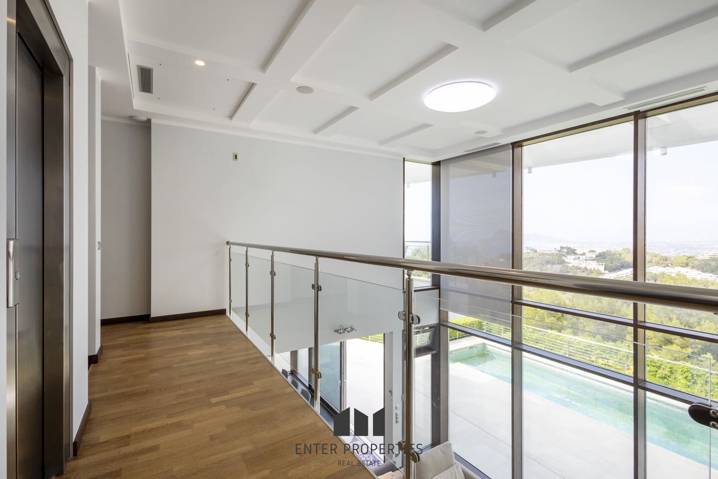 5 bedroom Villa for sale in Altea with pool - € 2,480,000 (Ref: 9127937)