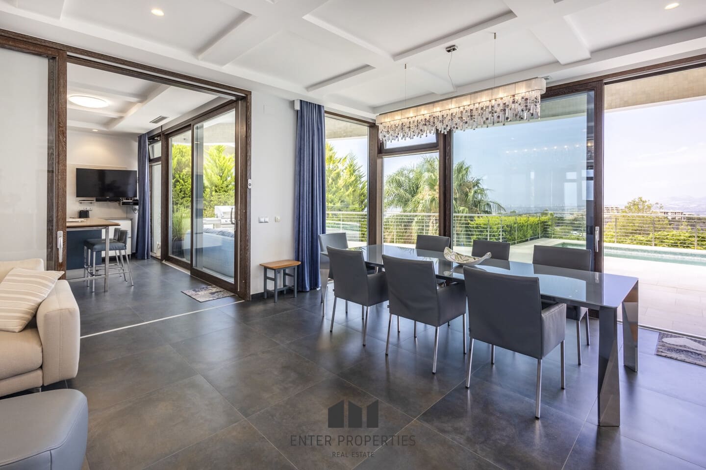 5 bedroom Villa for sale in Altea with pool - € 2,480,000 (Ref: 9127937)