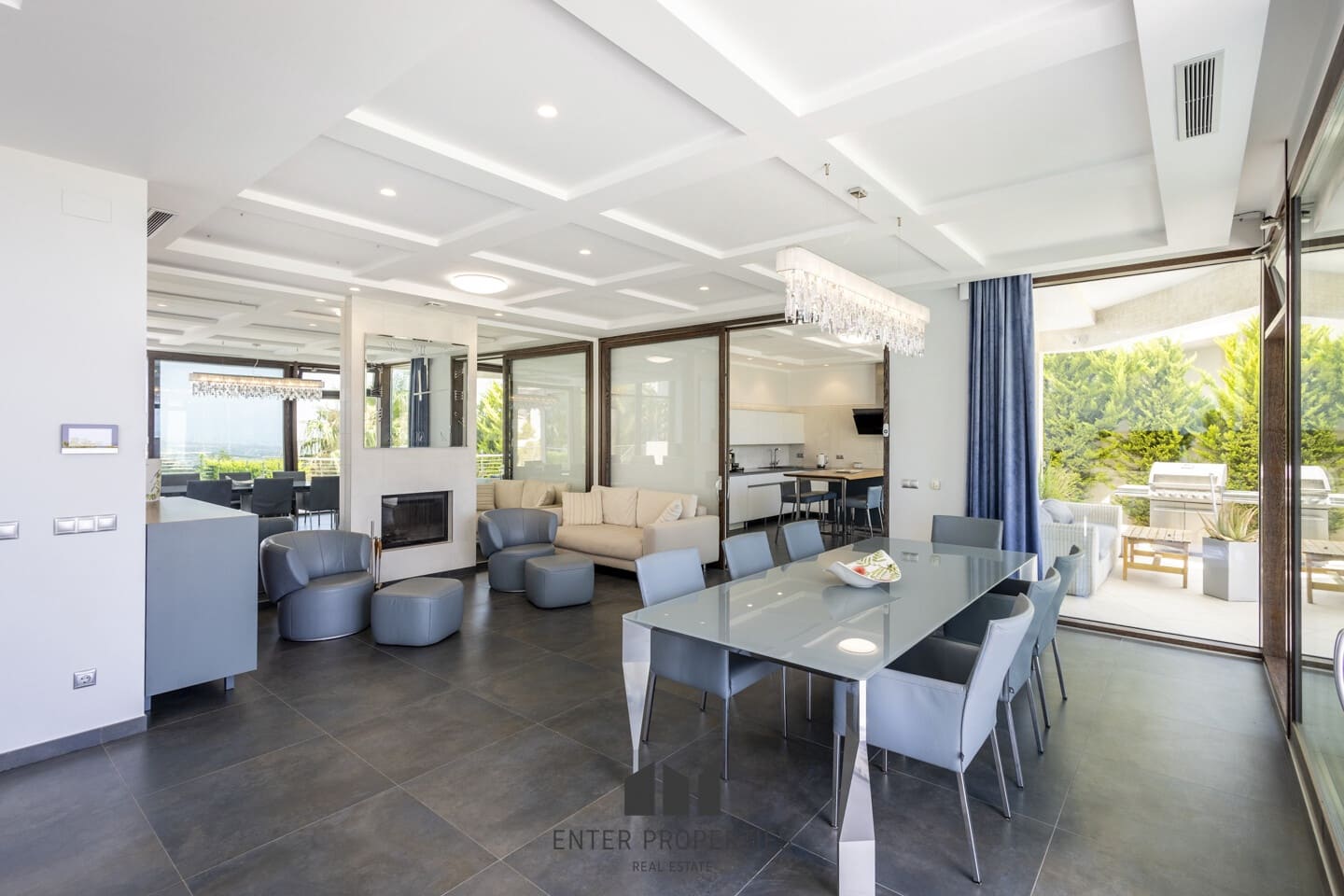 5 bedroom Villa for sale in Altea with pool - € 2,480,000 (Ref: 9127937)