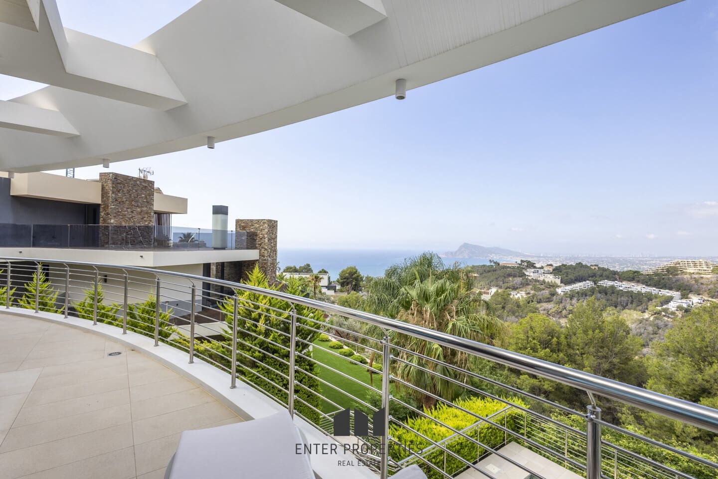 5 bedroom Villa for sale in Altea with pool - € 2,480,000 (Ref: 9127937)
