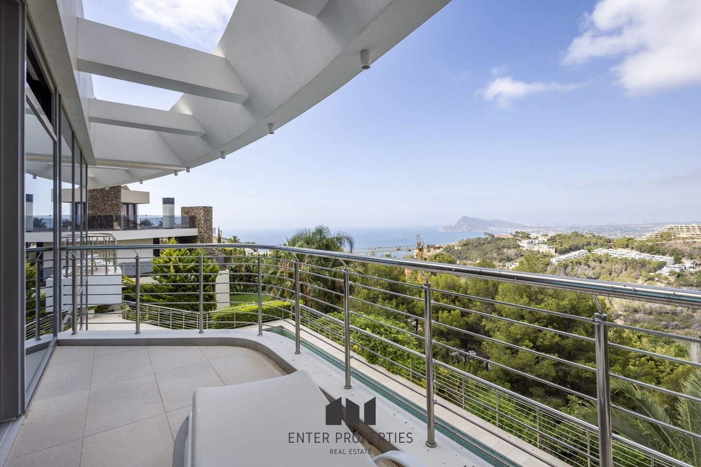 5 bedroom Villa for sale in Altea with pool - € 2,480,000 (Ref: 9127937)