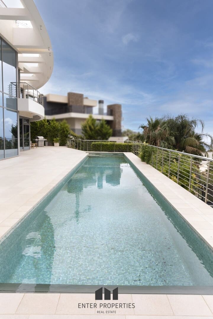 5 bedroom Villa for sale in Altea with pool - € 2,480,000 (Ref: 9127937)