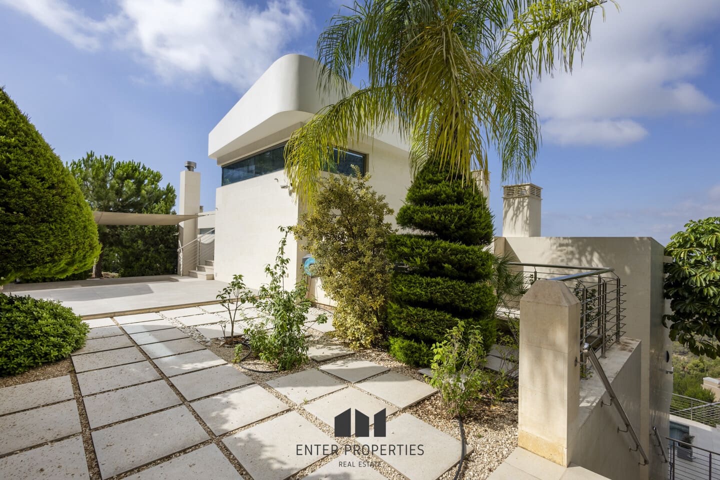 5 bedroom Villa for sale in Altea with pool - € 2,480,000 (Ref: 9127937)