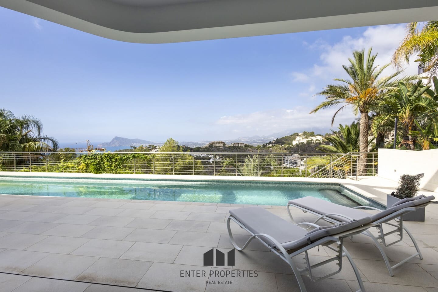 5 bedroom Villa for sale in Altea with pool - € 2,480,000 (Ref: 9127937)