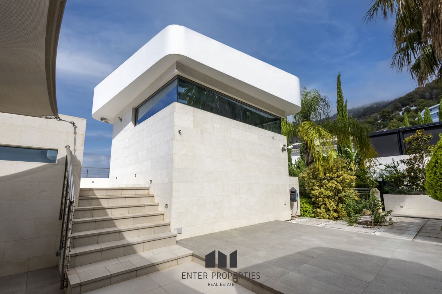 5 bedroom Villa for sale in Altea with pool - € 2,480,000 (Ref: 9127937)