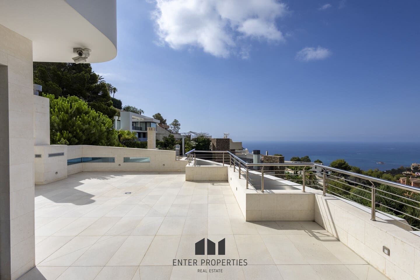 5 bedroom Villa for sale in Altea with pool - € 2,480,000 (Ref: 9127937)