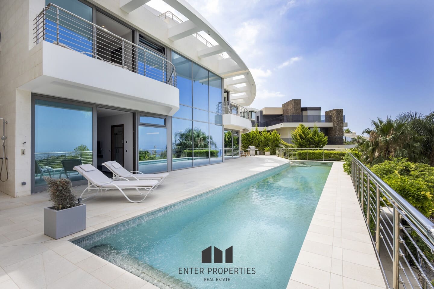 5 bedroom Villa for sale in Altea with pool - € 2,480,000 (Ref: 9127937)