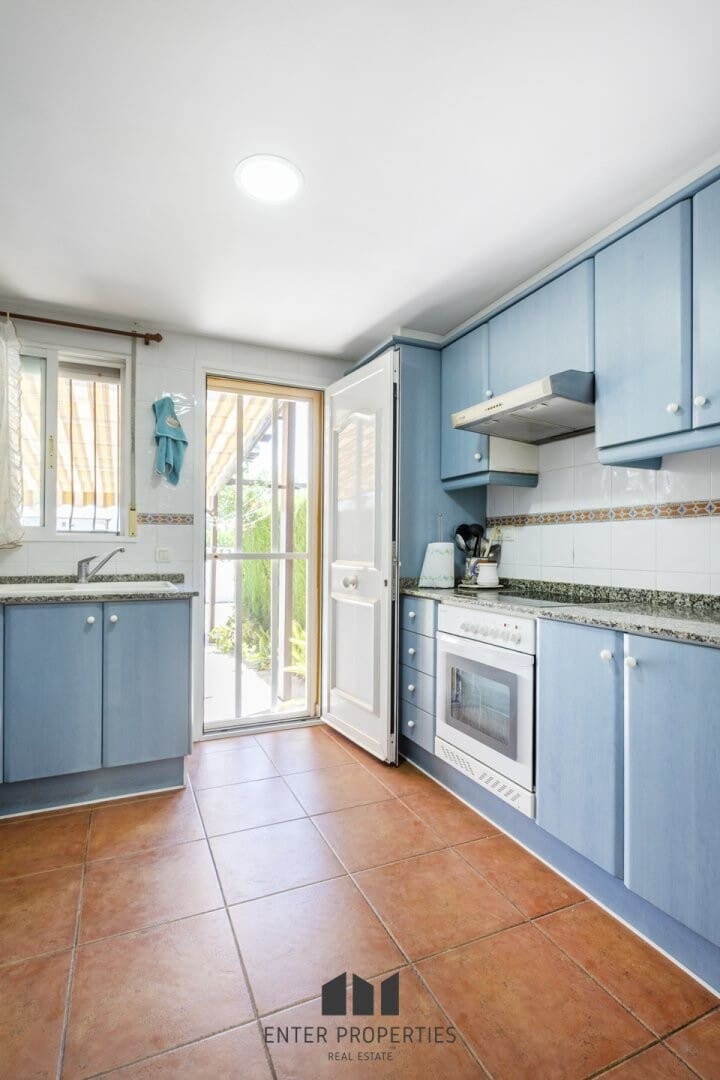 3 soveværelse Rækkehus til salg i Els Poblets med swimmingpool - € 280.000 (Ref: 9136805)