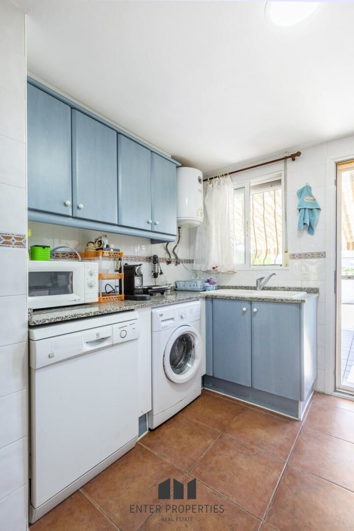 3 soveværelse Rækkehus til salg i Els Poblets med swimmingpool - € 280.000 (Ref: 9136805)