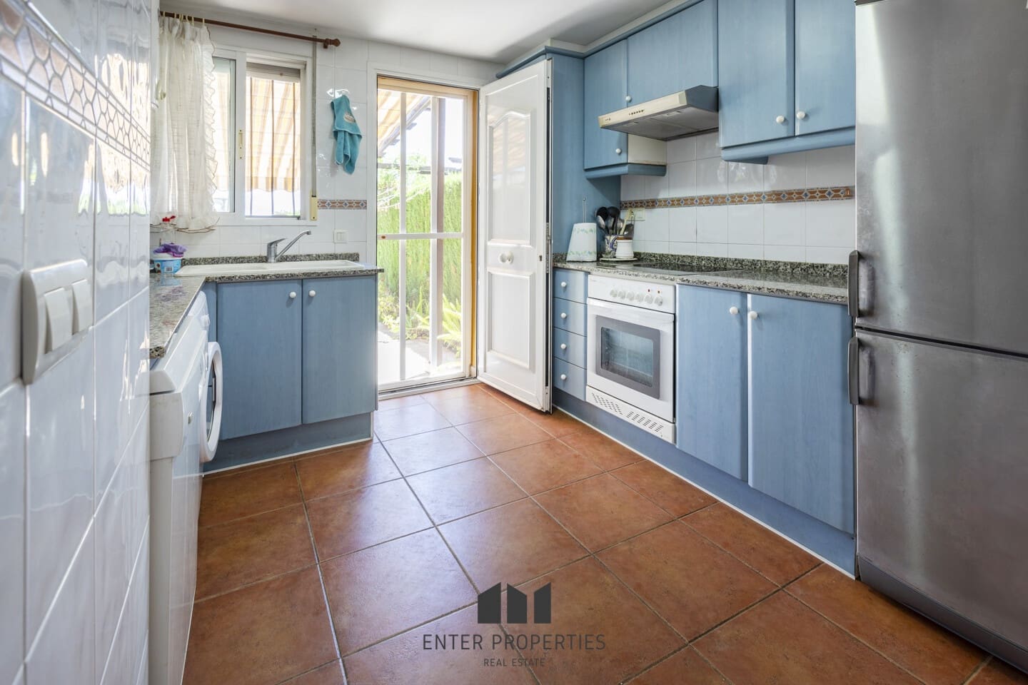 3 soveværelse Rækkehus til salg i Els Poblets med swimmingpool - € 280.000 (Ref: 9136805)