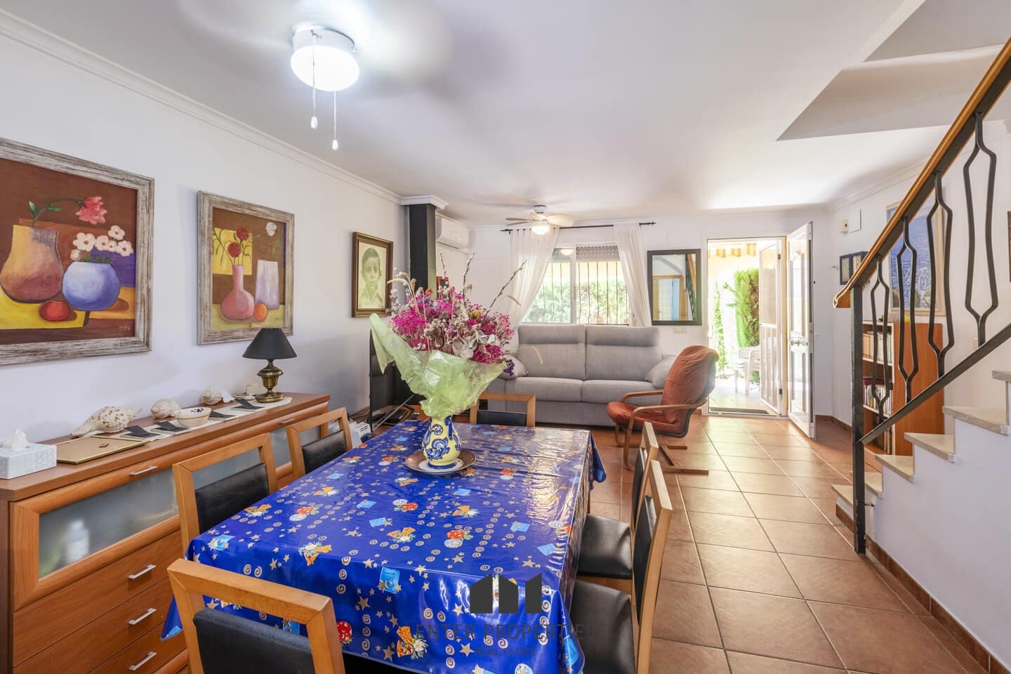 3 soveværelse Rækkehus til salg i Els Poblets med swimmingpool - € 280.000 (Ref: 9136805)