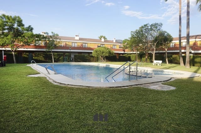 3 makuuhuone Rivitalo myytävänä paikassa Els Poblets mukana uima-altaan - 280 000 € (Ref: 9136805)