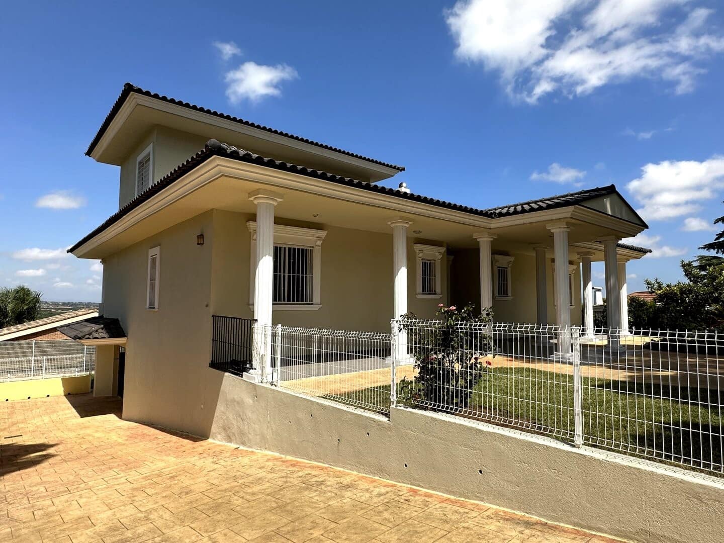 4 soverom Villa til salgs i Picassent med garasje - € 895 000 (Ref: 9163364)