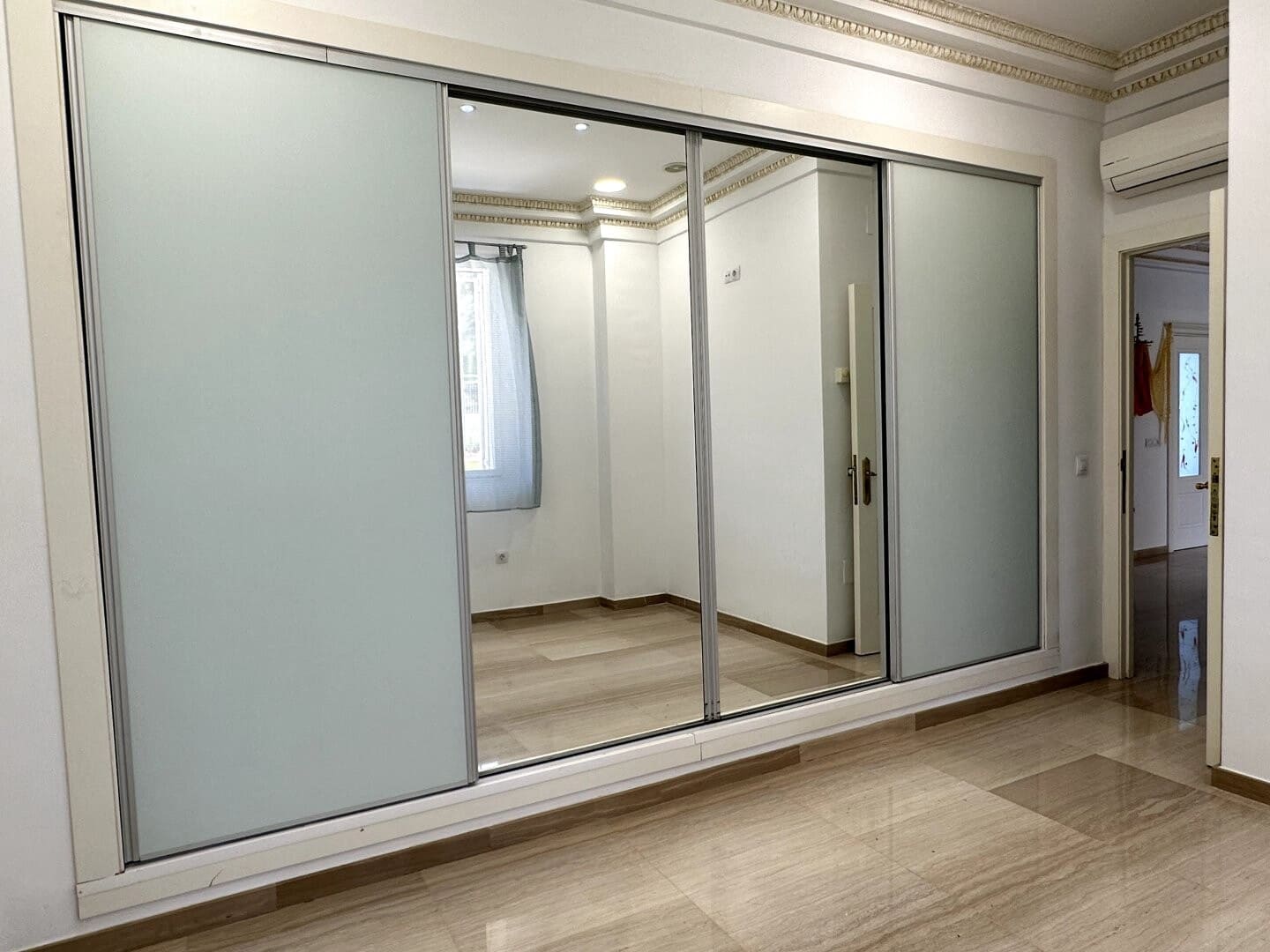 4 soverom Villa til salgs i Picassent med garasje - € 895 000 (Ref: 9163364)