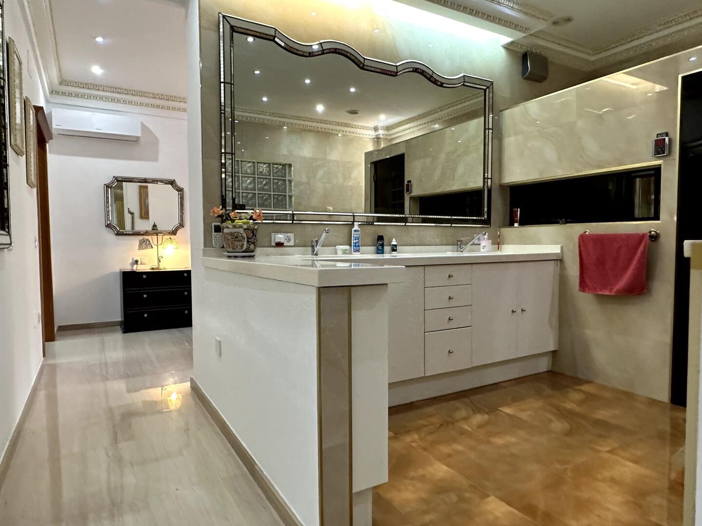 4 soverom Villa til salgs i Picassent med garasje - € 895 000 (Ref: 9163364)