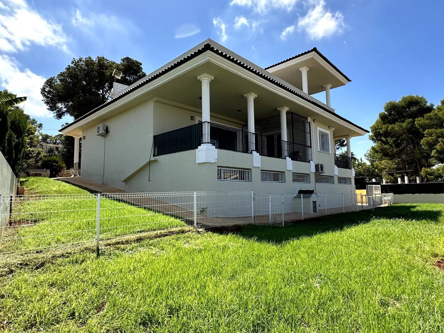 4 soverom Villa til salgs i Picassent med garasje - € 895 000 (Ref: 9163364)