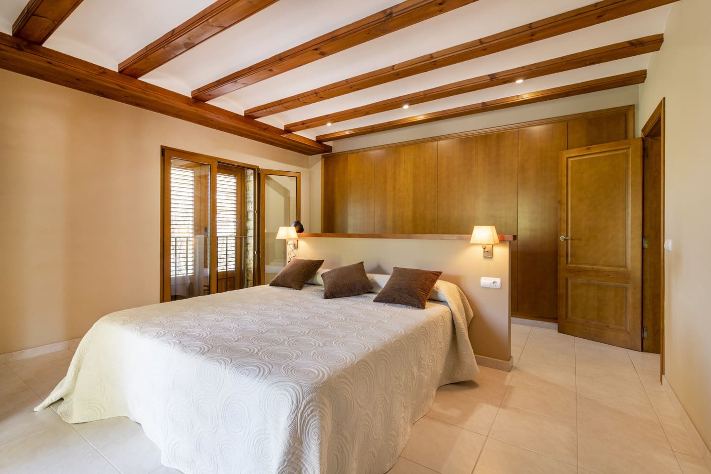 7 soveværelse Villa til salg i Artana med swimmingpool - € 880.000 (Ref: 9169274)